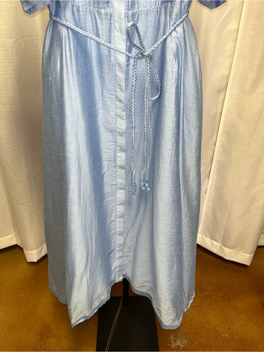 HYACINTH HOUSE powder blue Cindy Midi Dress | size large - Picture 4 of 11